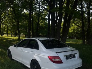 2013 Mercedes-Benz C-Класс 180 III (W204) Рестайлинг, белый, 1290000 рублей, вид 1