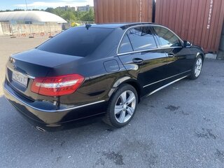 2010 Mercedes-Benz E-Класс 350 IV (W212, S212, C207), чёрный, 1500000 рублей, вид 4