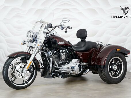 2021 Harley-Davidson Freewheeler, пурпурный, 3699000 рублей, вид 3