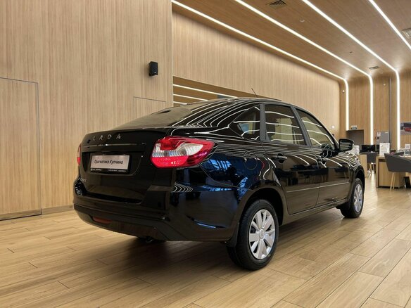 2026 Lada (ВАЗ) Granta I Рестайлинг, чёрный - вид 4