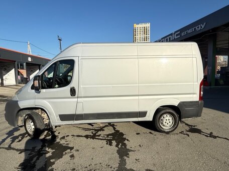 2012 Peugeot Boxer, серебристый, 1600000 рублей, вид 3