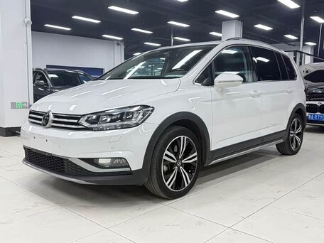 2023 Volkswagen Touran Cross L II, белый, 2078000 рублей, вид 1