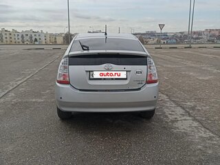 2008 Toyota Prius II Рестайлинг (XW20), серебристый, 650000 рублей, вид 3