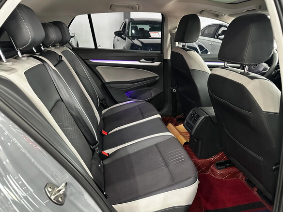 2022 Volkswagen Golf VIII, серый - вид 10