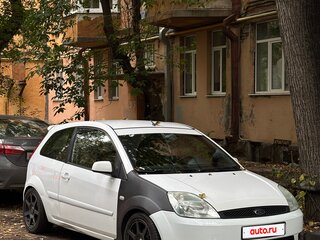 2007 Ford Fiesta Mk5, белый, 440000 рублей, вид 1