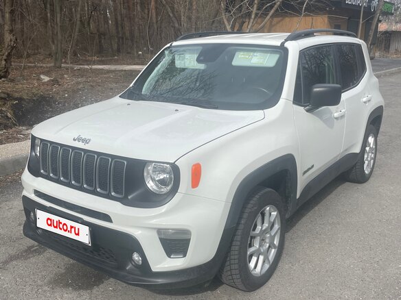 2022 Jeep Renegade I Рестайлинг, белый, 2000000 рублей