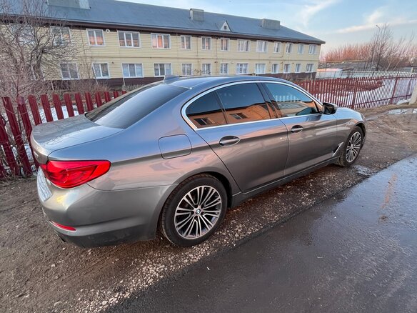 2018 BMW 5 серии 530i xDrive VII (G30/G31/G38), серый, 3150000 рублей - вид 3