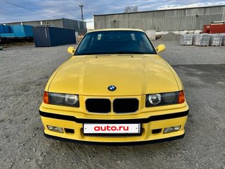 1994 BMW 3 серии 318i III (E36), жёлтый, 3900000 рублей, вид 3