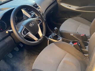 2011 Hyundai Solaris I, белый, 420000 рублей, вид 4