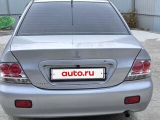 2009 Mitsubishi Lancer Classic IX Рестайлинг, серебристый, 650000 рублей, вид 3