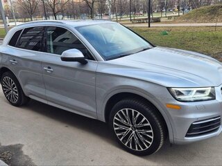 2020 Audi Q5 45 TFSI II (FY), серый, 3349999 рублей, вид 5