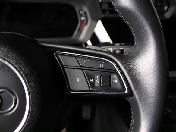 2022 Audi A3 IV (8Y), чёрный, 3500000 рублей - вид 13