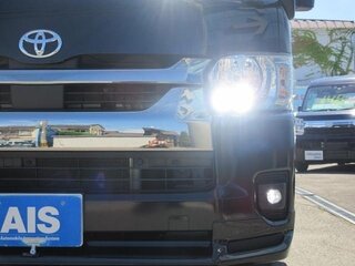 2023 Toyota HiAce H200 Рестайлинг, чёрный, 4715000 рублей, вид 3