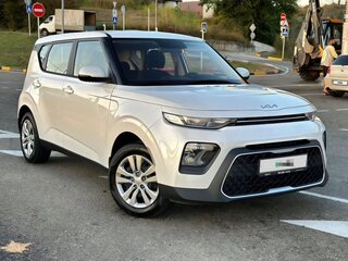 2022 Kia Soul III, белый, 1800000 рублей, вид 1