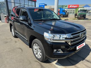 2016 Toyota Land Cruiser 200 Series Рестайлинг 2, чёрный, 7000000 рублей, вид 3
