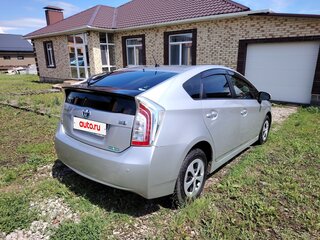 2014 Toyota Prius III Рестайлинг (XW30), серый, 1299999 рублей, вид 5