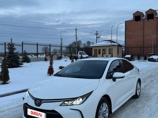 2023 Toyota Corolla XII (E210), белый, 2000000 рублей, вид 1