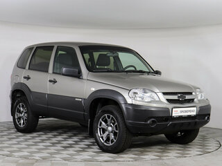2018 Chevrolet Niva I Рестайлинг, коричневый, 729000 рублей, вид 3