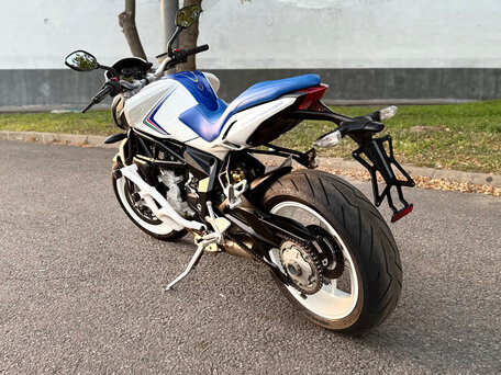2014 MV Agusta Brutale 800, белый, 680000 рублей, вид 4