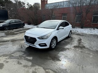 2018 Hyundai Solaris II, белый, 600000 рублей, вид 2