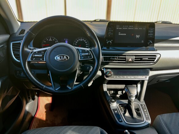 2020 Kia Seltos I, чёрный, 2150000 рублей - вид 13