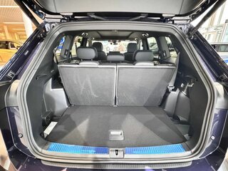 2026 Volkswagen Teramont Pro II (China Market), фиолетовый, 6399000 рублей, вид 5