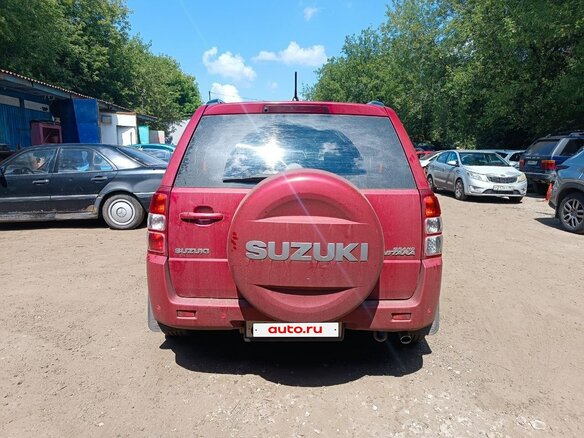 2010 Suzuki Grand Vitara II Рестайлинг, красный, 600000 рублей - вид 6