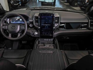 2026 Ram 1500 Crew Cab V Рестайлинг, серебристый, 9989741 рублей, вид 3
