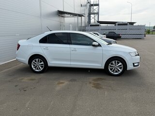 2017 Skoda Rapid I Рестайлинг, белый, 1245000 рублей, вид 4