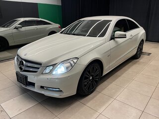 2010 Mercedes-Benz E-Класс 250 5G-Tronic IV (W212, S212, C207), белый, 1300000 рублей, вид 3