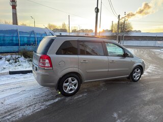 2008 Opel Zafira B Рестайлинг, серебристый, 500000 рублей, вид 4