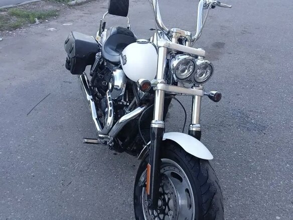 2011 Harley-Davidson Fat Bob, белый, 850000 рублей - вид 8