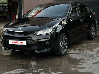 2019 Kia Rio IV, чёрный, 2100000 рублей, вид 1