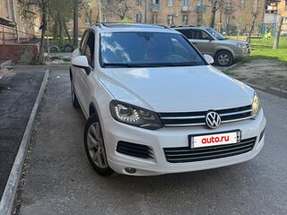 2014 Volkswagen Touareg II, белый, 2100000 рублей, вид 4