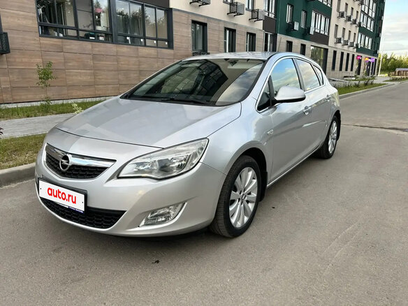 2010 Opel Astra J, серый - вид 2