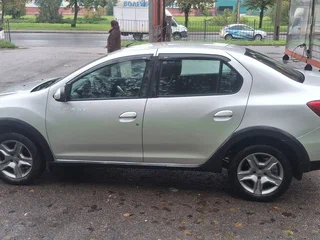 2020 Renault Logan Stepway II Рестайлинг, серый, 830000 рублей, вид 4