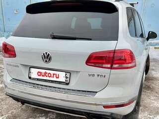 2014 Volkswagen Touareg II Рестайлинг, белый, 2200000 рублей, вид 4
