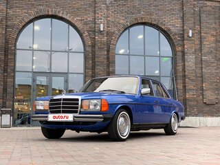 1985 Mercedes-Benz W123 230, синий, 1600000 рублей, вид 3