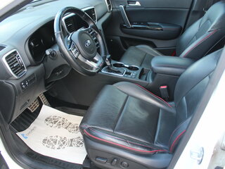 2018 Kia Sportage IV Рестайлинг, белый, 2340000 рублей, вид 5