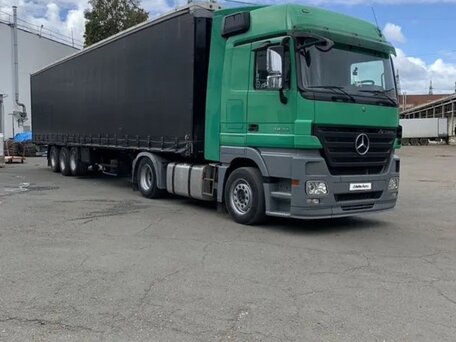 2008 Mercedes-Benz Actros, зелёный, 4500000 рублей, вид 2