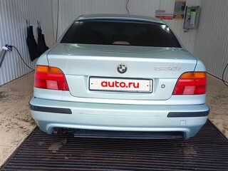 1996 BMW 5 серии 520i IV (E39), серебристый, 500000 рублей, вид 4