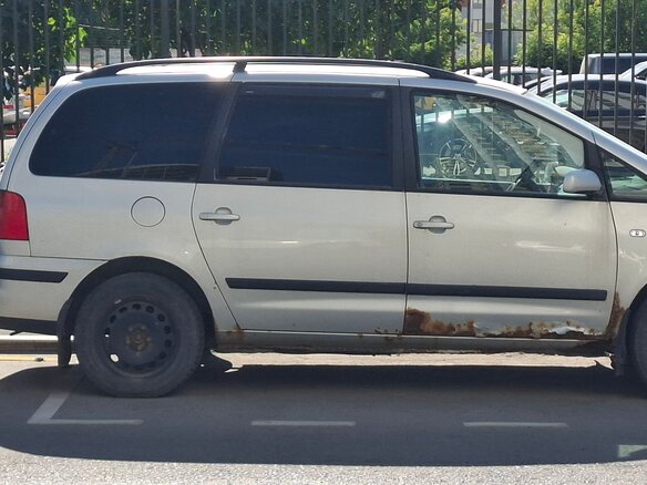 2002 Volkswagen Sharan I Рестайлинг, серый, 320000 рублей - вид 7