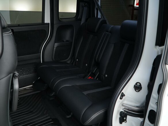 2021 Honda N-BOX II Рестайлинг, белый, 1599077 рублей - вид 6