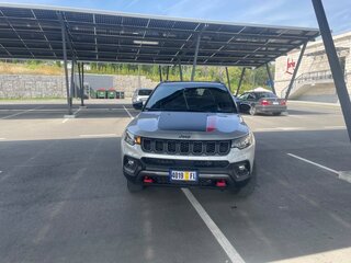 2025 Jeep Compass II Рестайлинг, серый, 3200000 рублей, вид 4