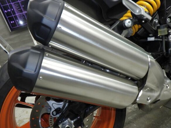 2025 Indian FTR 1200, серый, 1100000 рублей - вид 11