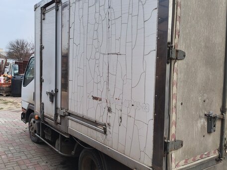 1991 Fuso (Mitsubishi) Canter, белый, 850000 рублей, вид 2