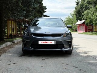 2020 Kia Rio IV, серый, 1795000 рублей, вид 2