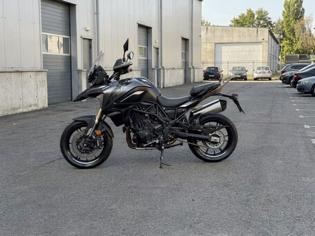 2026 Benelli TRK 702, чёрный, 503700 рублей, вид 3