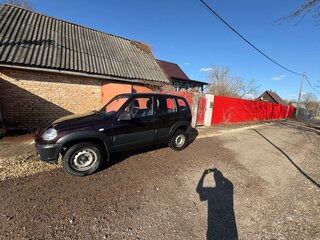 2015 Chevrolet Niva I Рестайлинг, фиолетовый, 500000 рублей, вид 4