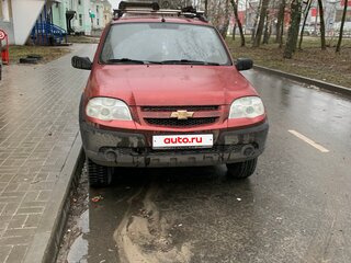 2009 Chevrolet Niva I Рестайлинг, красный, 325000 рублей, вид 1